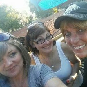 Meet your Posher, Fay